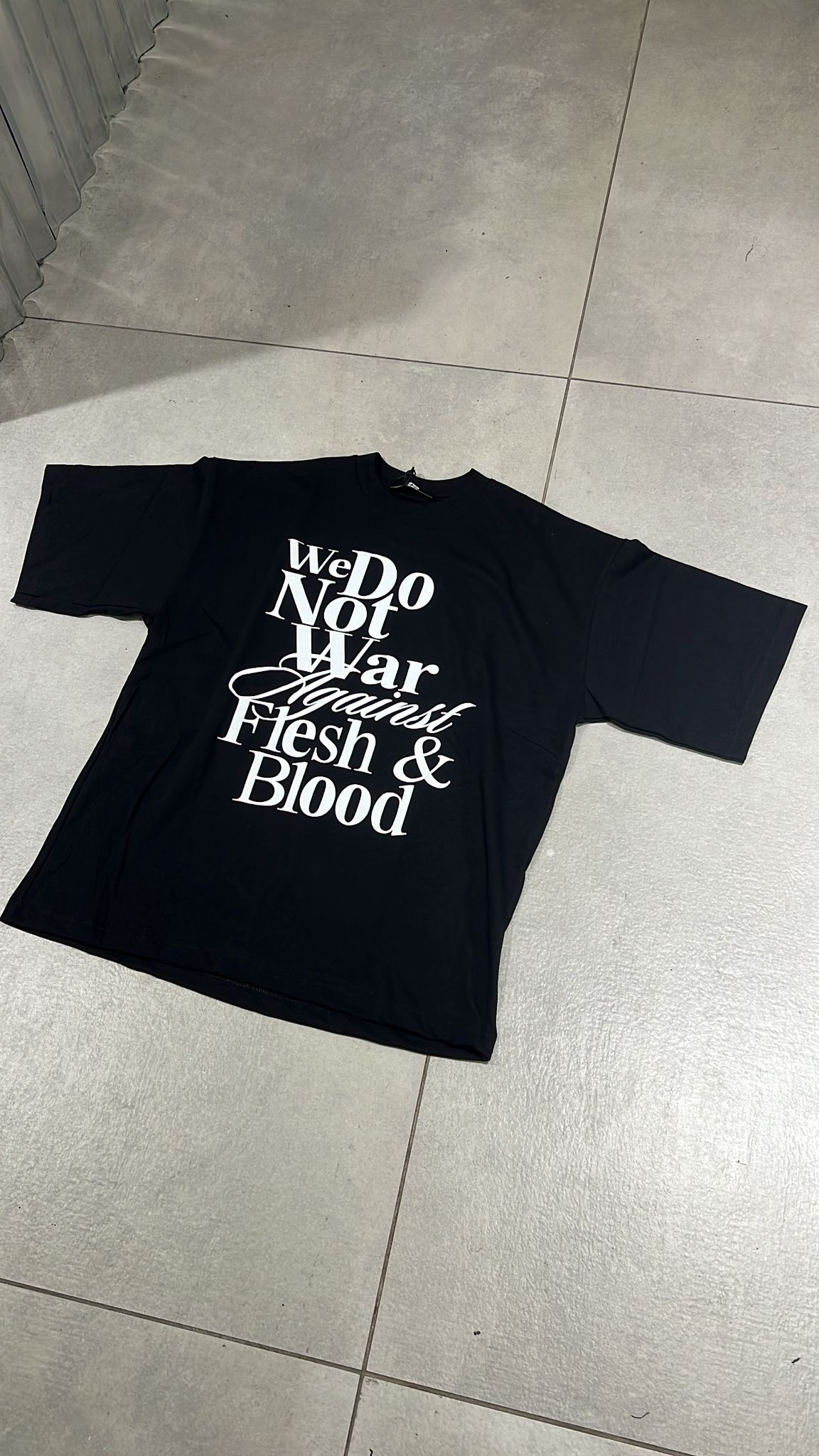 T-SHIRT WE DO NOT WAR