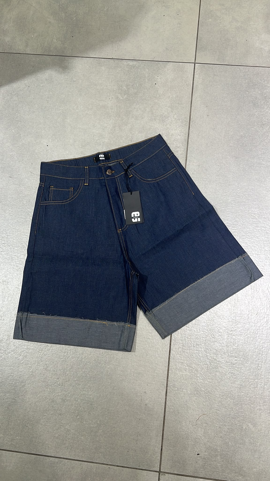 BERMUDA PIEGA LIGHT DENIM