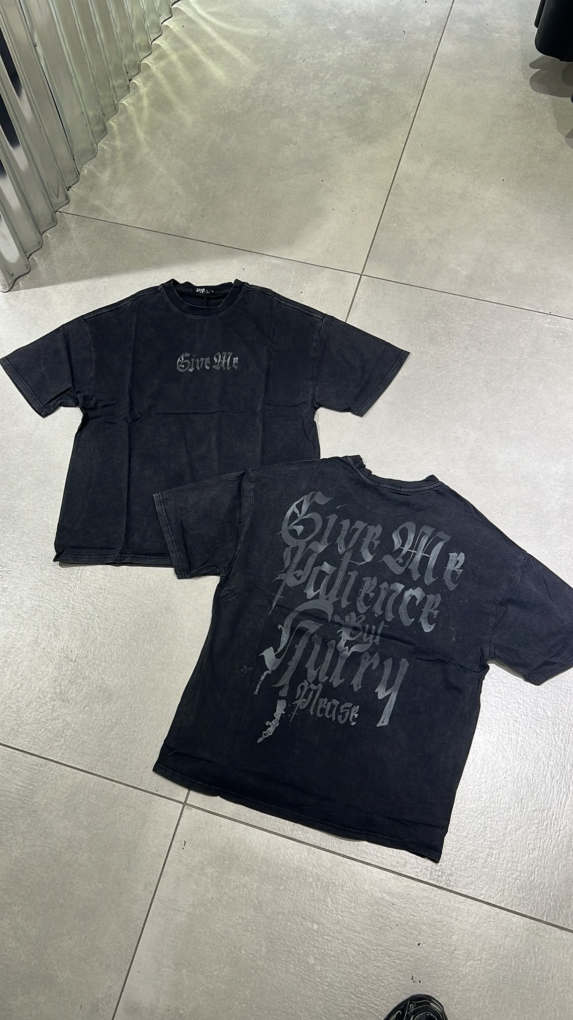 T-SHIRT GIVE ME PC13