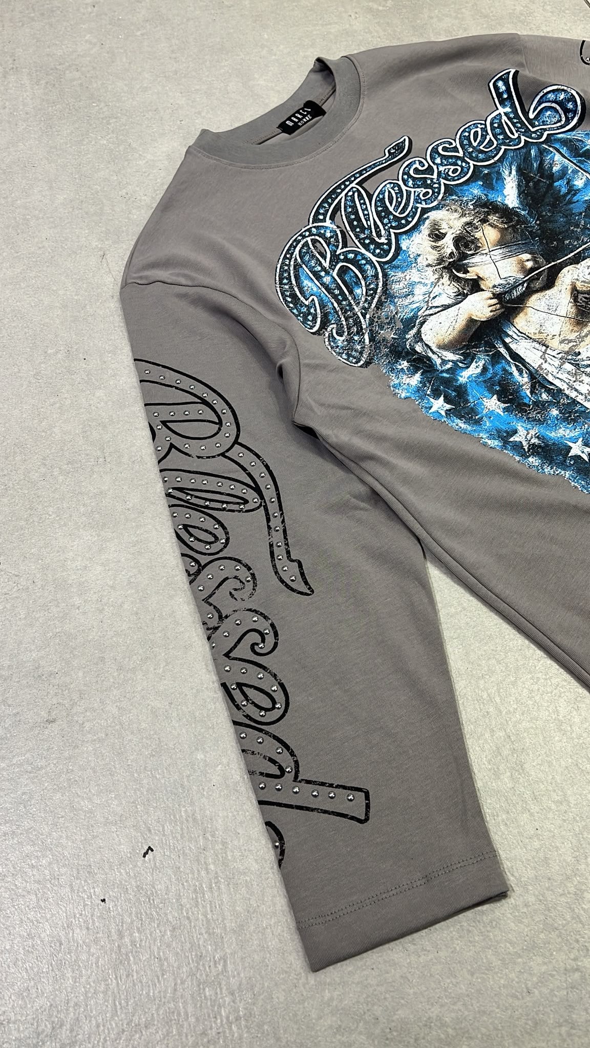 LONGSLEEVE BLESSED 6682